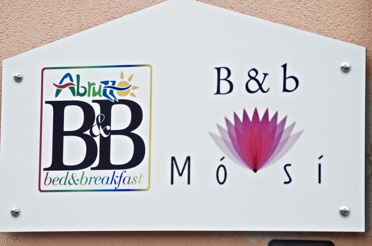 B&B Mo•Si Massa d'Albe Buitenkant foto